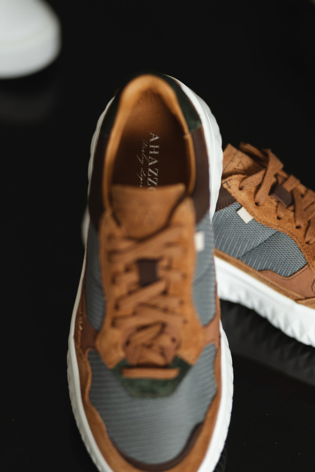 Sneaker Especial AZ