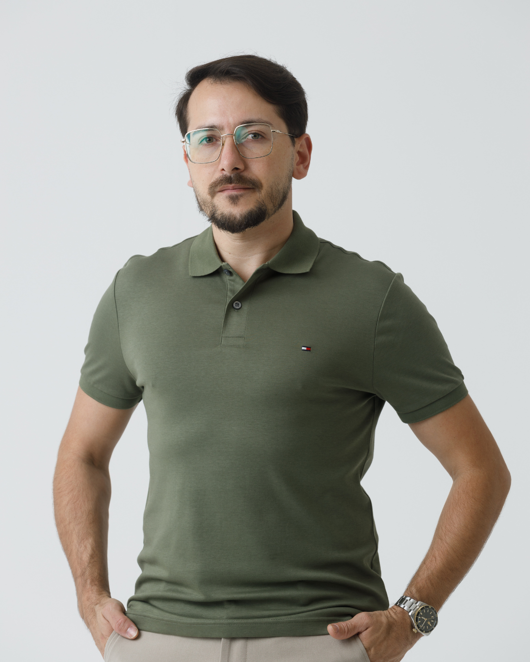 Polo Tommy Hilfiger Verde Militar – Algodão Premium