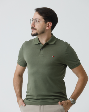 Polo Tommy Hilfiger Verde Militar – Algodão Premium