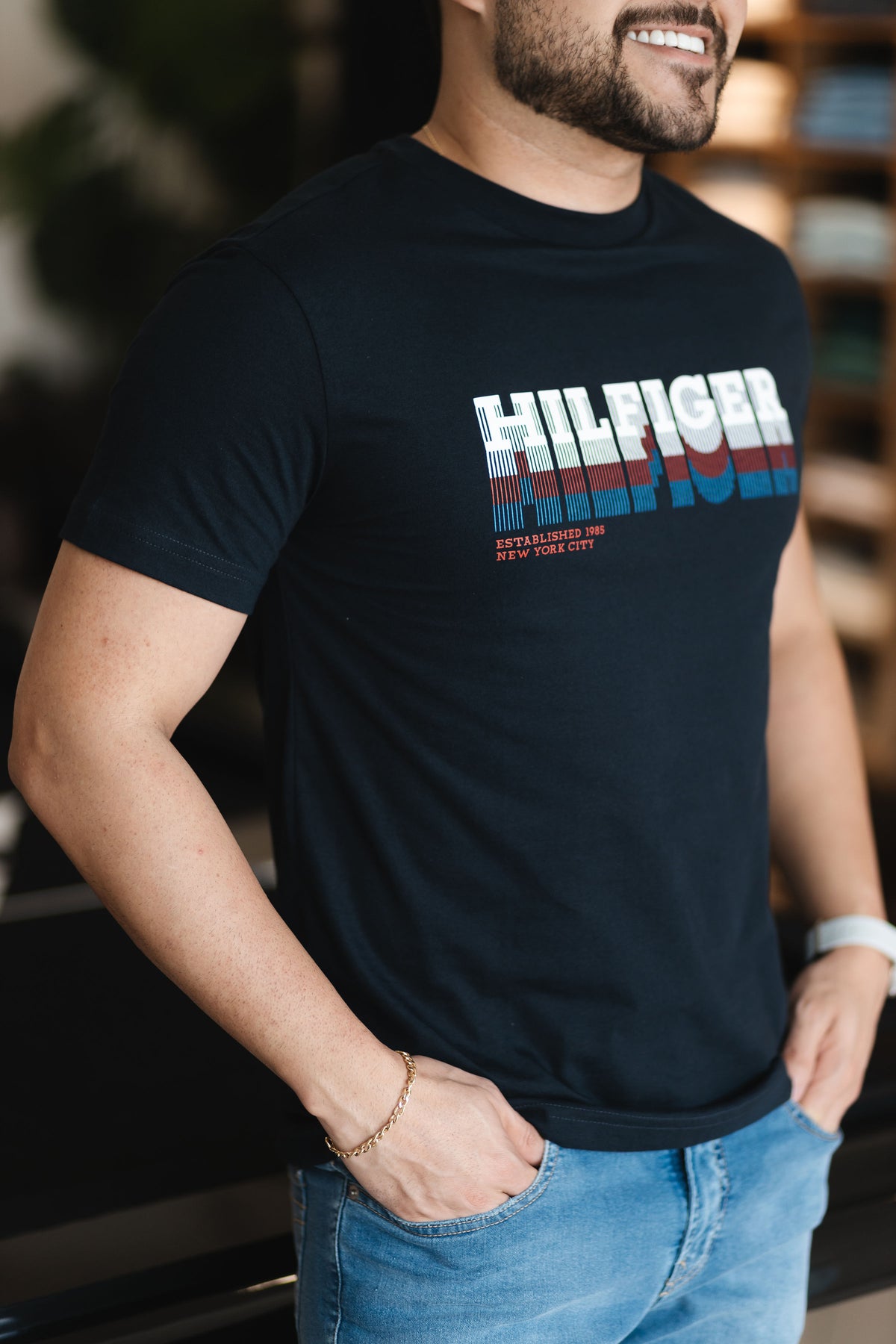 T-Shirt Tommy Hilfiger Holograma