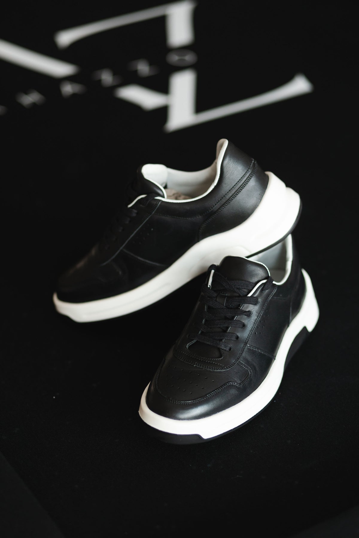 Sneaker Black And White AZ