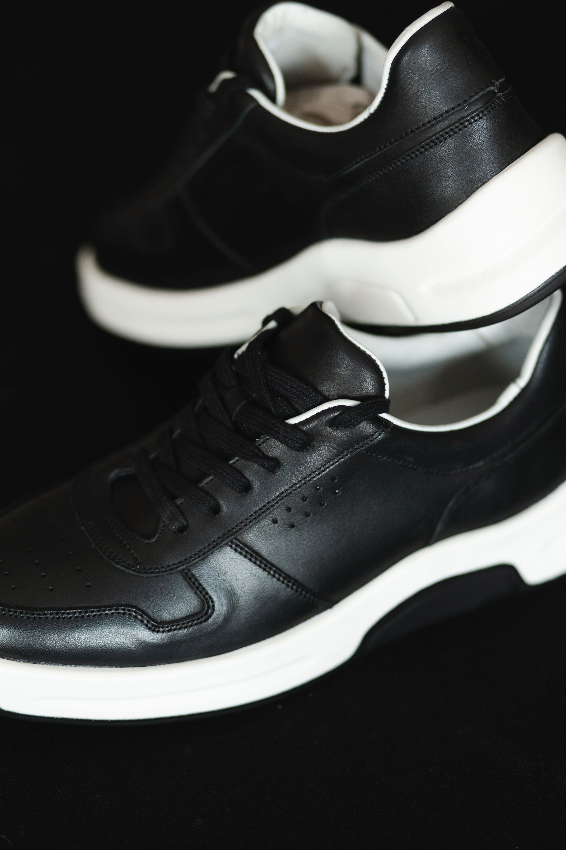 Sneaker Black And White AZ