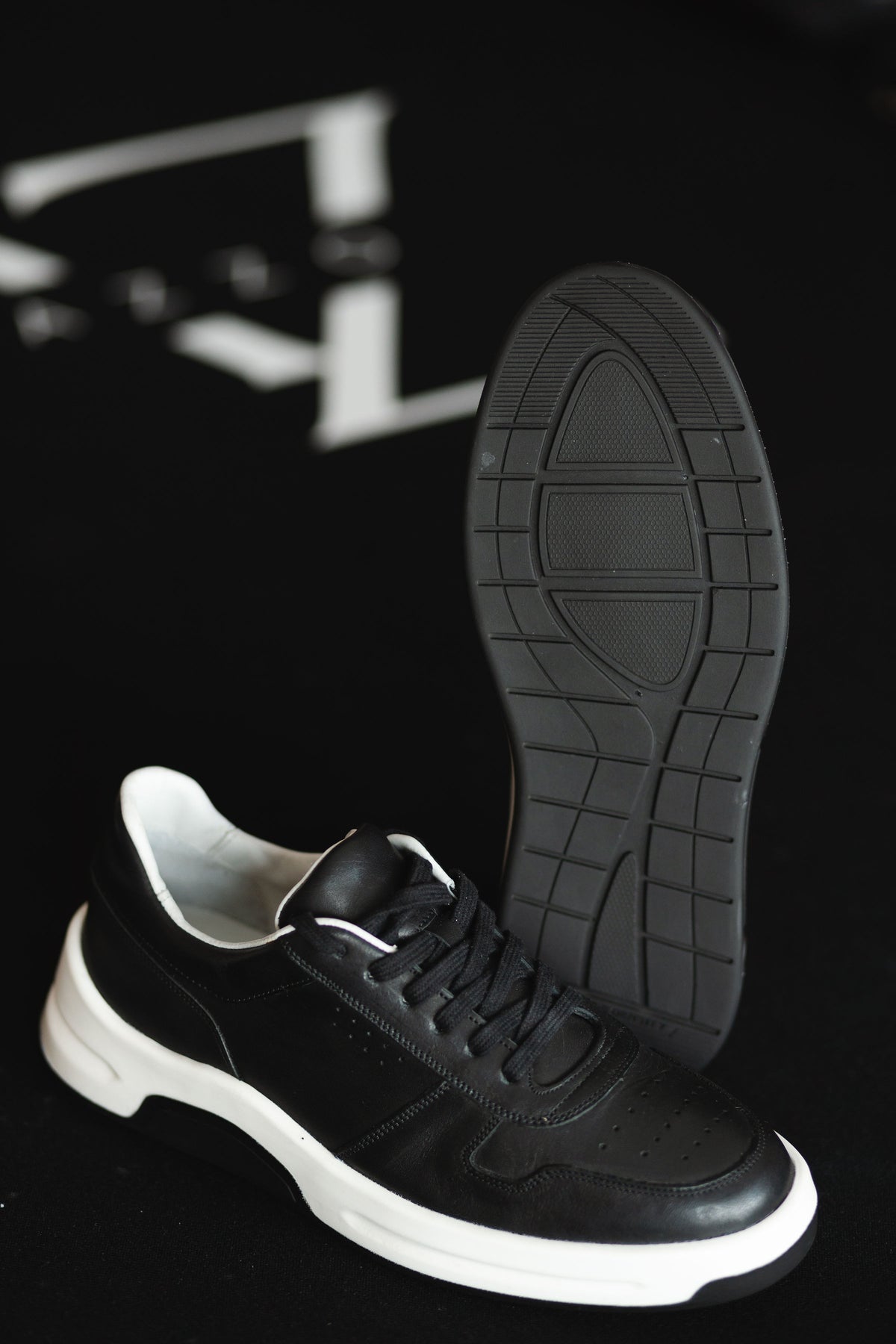 Sneaker Black And White AZ