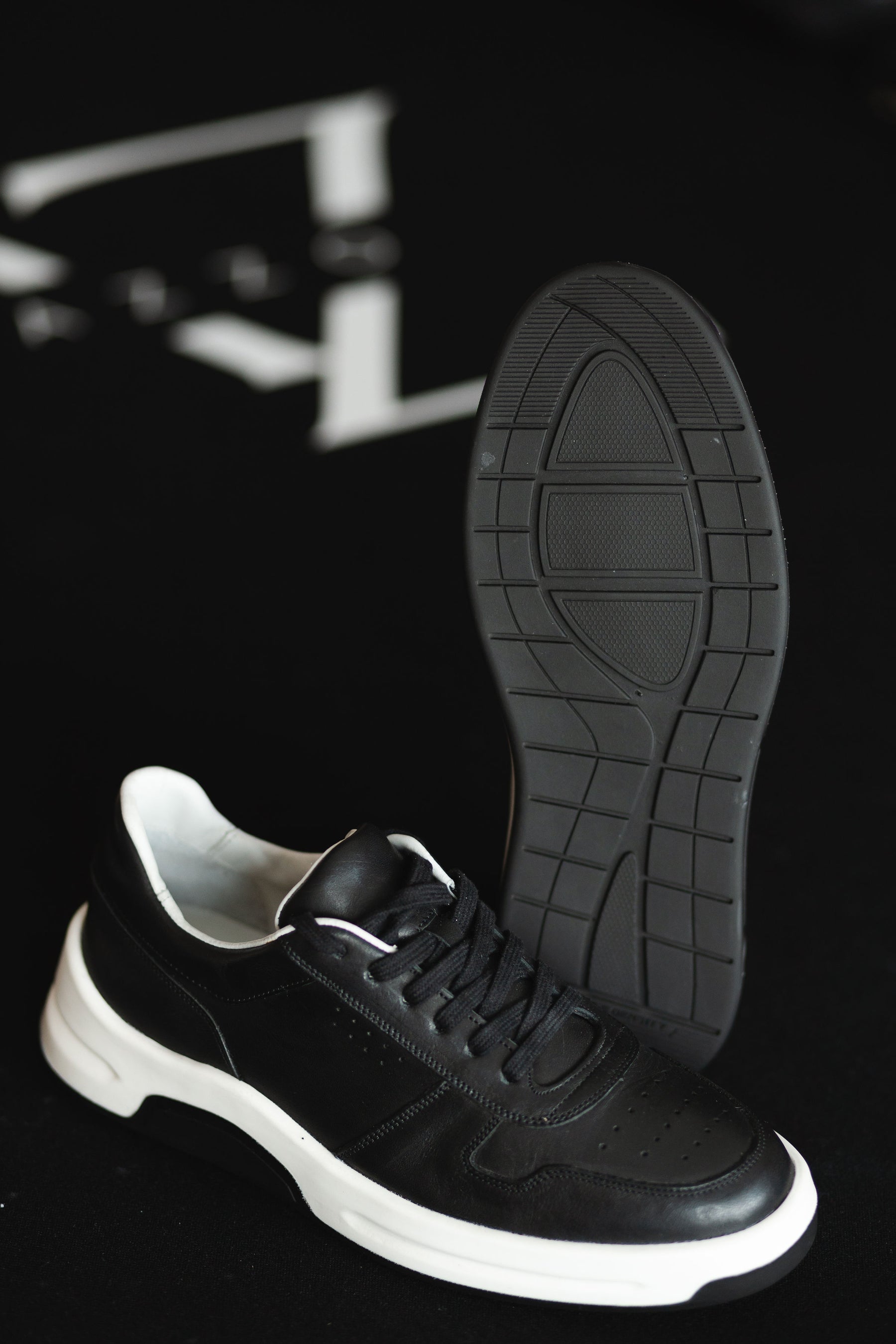Sneaker Black And White AZ